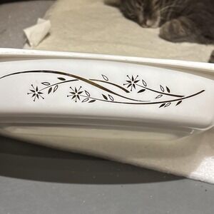 Pyrex Golden Honey Suckle 1 1/2qt. Baking dish W/Lid